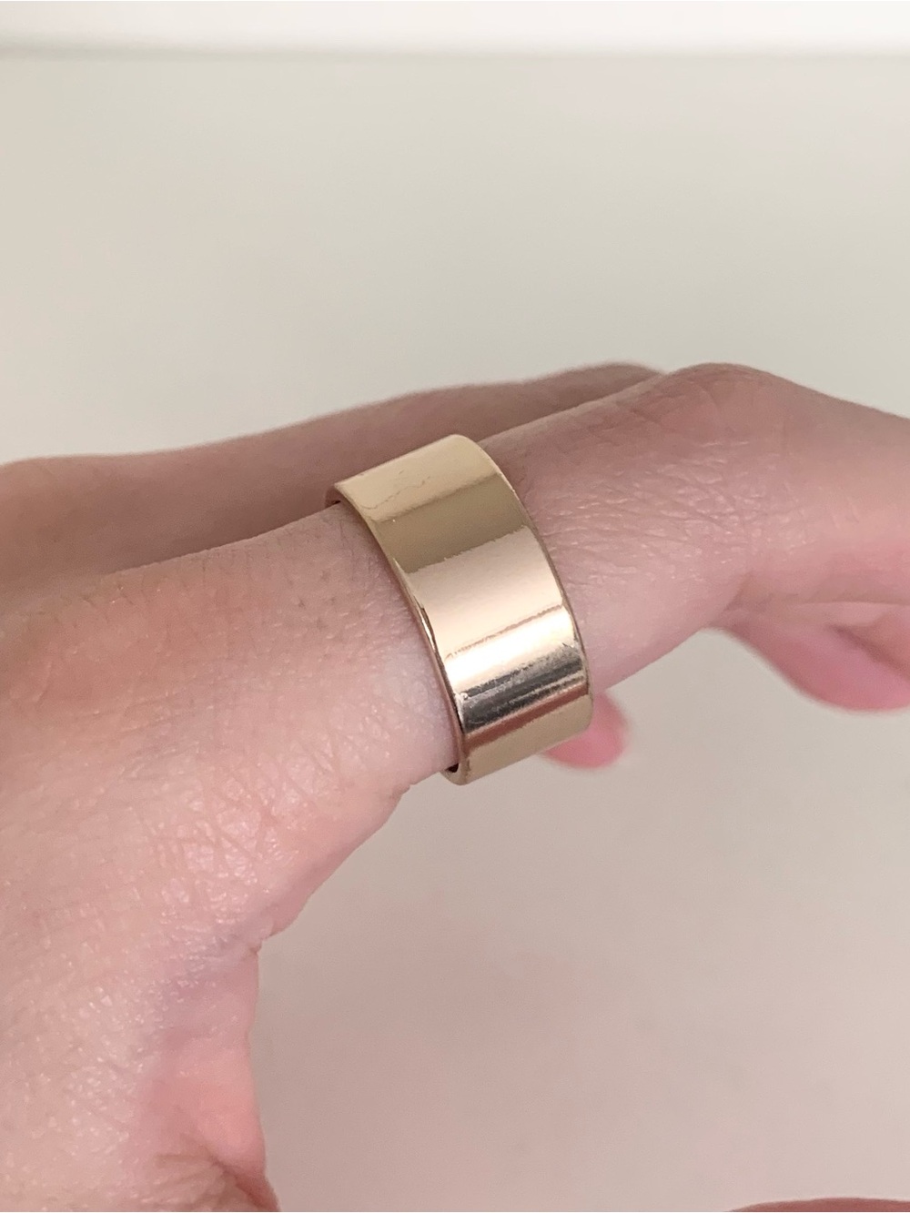 NWOT Thick band gold ring